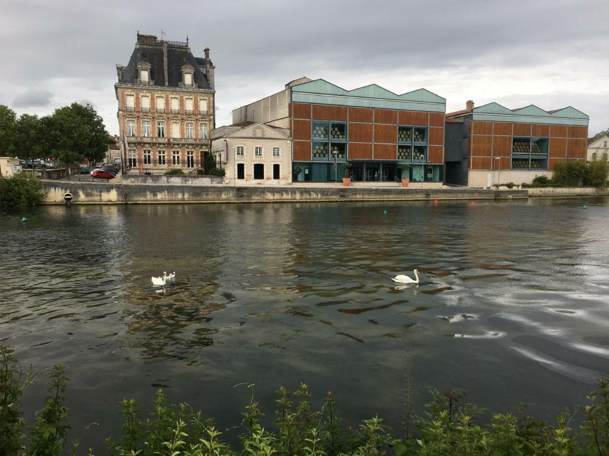 Scott Vacances Chambres D'Hotes Gondeville Jarnac Exterior foto